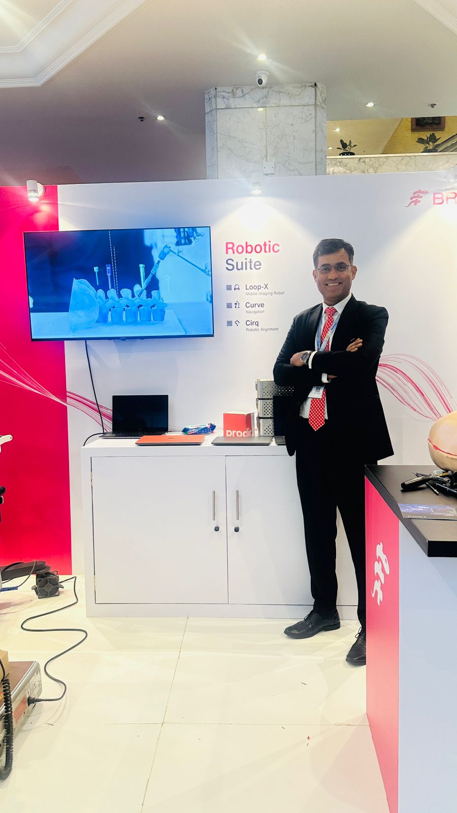 International spine surgery collaboration